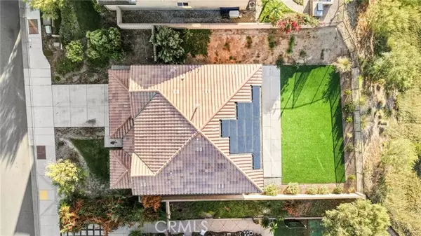 Saugus, CA 91350,20264 Dorothy