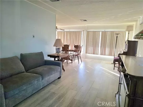Long Beach, CA 90803,302 Sandpiper 283