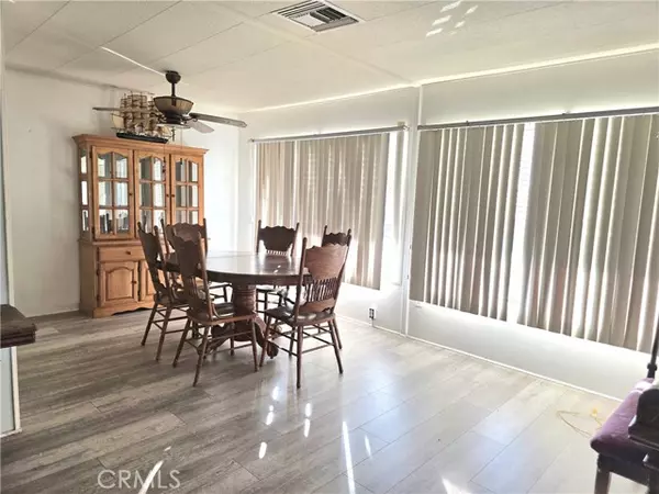 Long Beach, CA 90803,302 Sandpiper 283