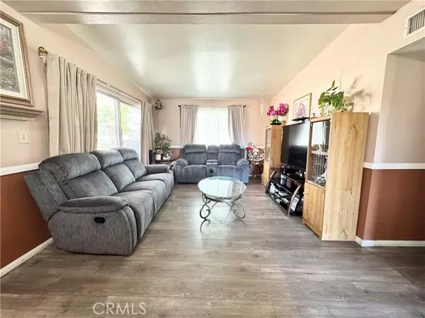 Rialto, CA 92376,731 S Orange