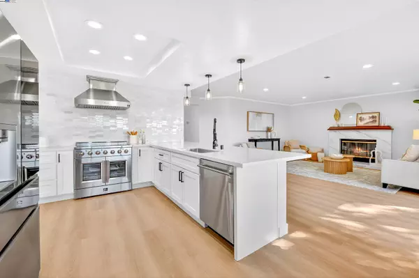 San Ramon, CA 94582,5075 Canyon Crest Dr