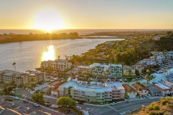 Carlsbad, CA 92008,4705 Marina 10