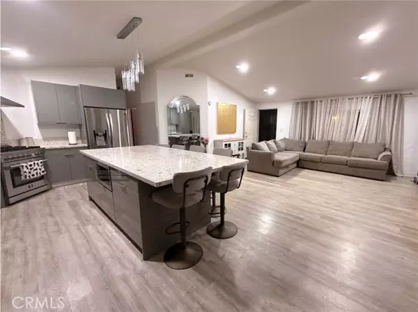 Orange, CA 92867,201 Collins Ave 134