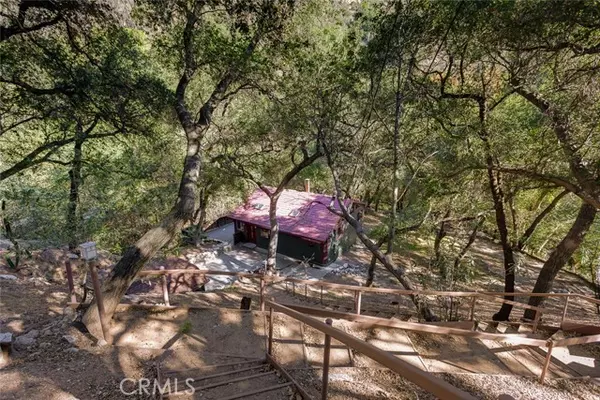 Altadena, CA 91001,4030 Chaney TRL