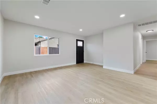 Sylmar, CA 91342,13507 Raven ST