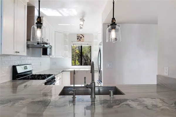 557 E Verdugo AVE C, Burbank, CA 91501