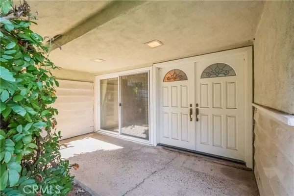 Fullerton, CA 92835,401 Estralita