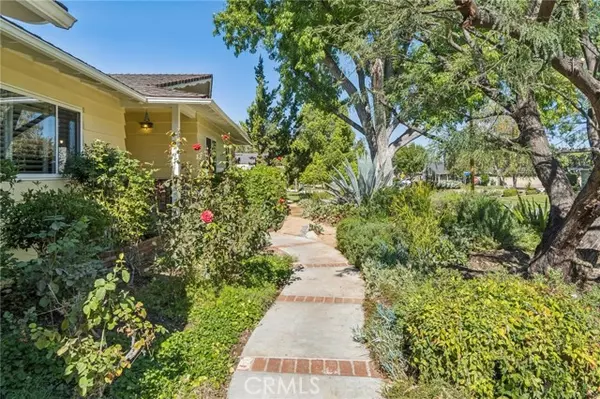 Newhall, CA 91321,25035 Green Mill AVE