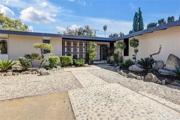 7048 Vanscoy, North Hollywood, CA 91605