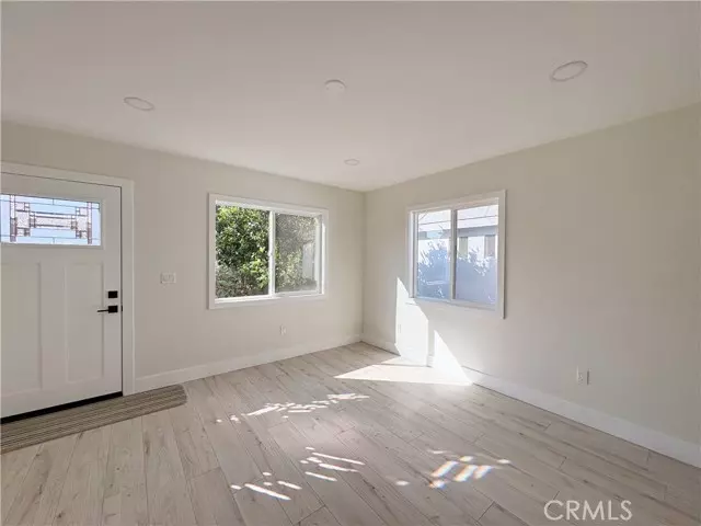 Long Beach, CA 90815,6300 Fairbrook ST 1/2