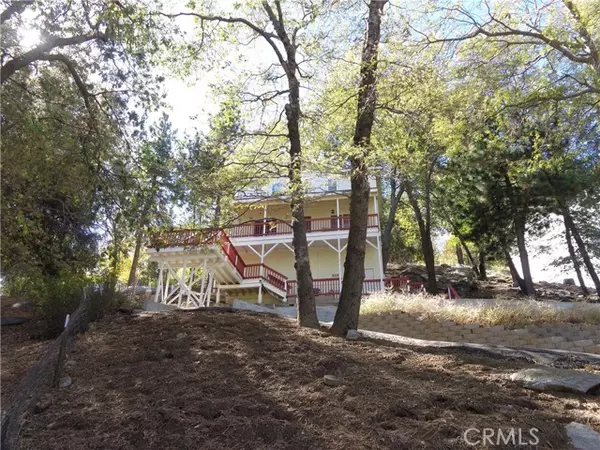 Crestline, CA 92325,24071 Fern Glen LN