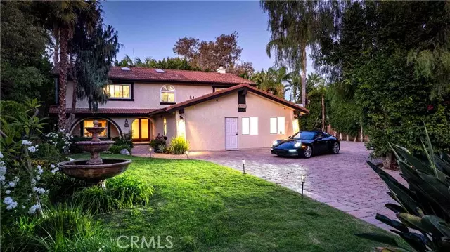 Chatsworth, CA 91311,21301 Bermuda