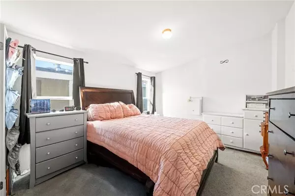 Lake Elsinore, CA 92530,32900 Riverside DR 53