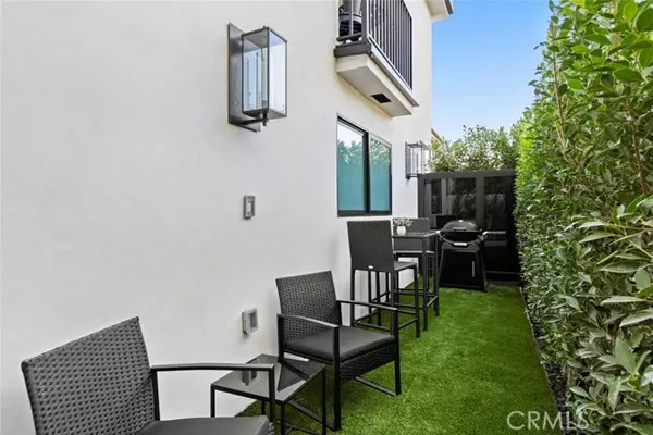 Burbank, CA 91504,436 Cornell DR