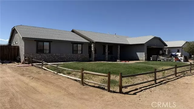 22557 Ojai RD, Apple Valley, CA 92308