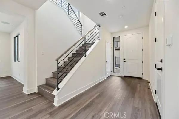 Los Angeles, CA 90042,1019 N STALEY LN