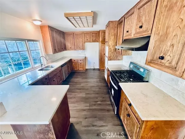 Granada Hills, CA 91344,17208 Braxton