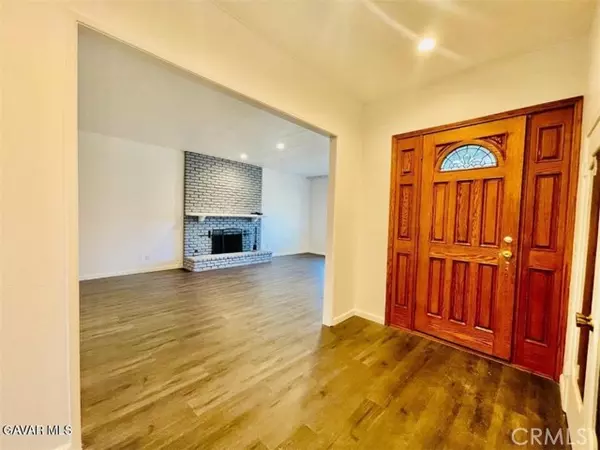 Granada Hills, CA 91344,17208 Braxton