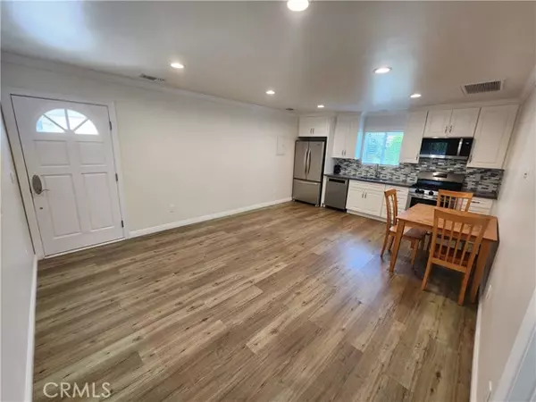Sherman Oaks, CA 91411,5706 Willis