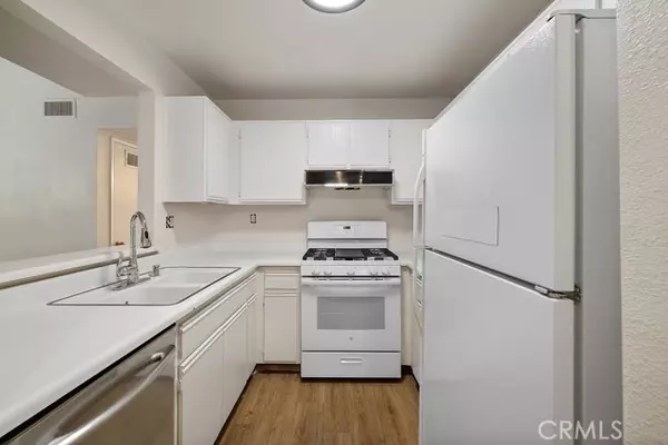 Valencia, CA 91355,23807 Del Monte Drive 124