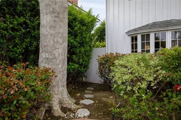 Huntington Beach, CA 92649,16842 Harkness