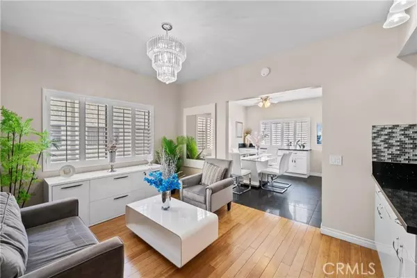 15053 Sherman Way A, Van Nuys, CA 91405