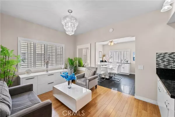 15053 Sherman Way A, Van Nuys, CA 91405