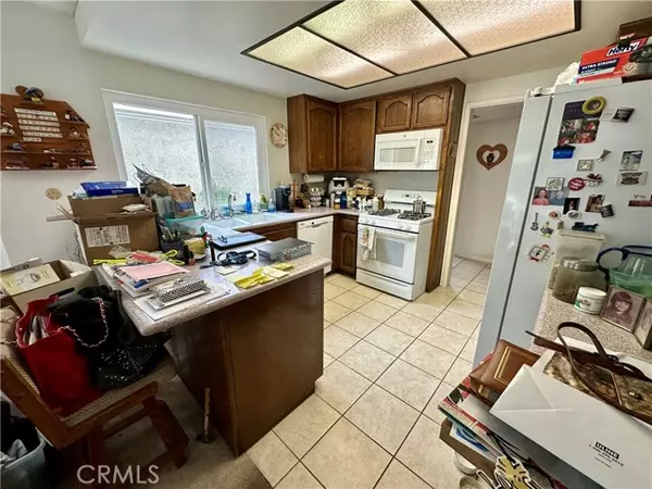 Anaheim Hills, CA 92807,7030 E Creek Side