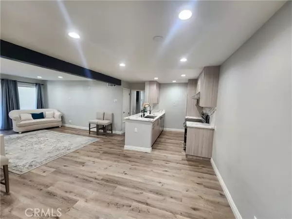 Encino, CA 91316,5460 White Oak H106