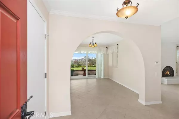 Mission Viejo, CA 92692,23641 Via Garfias