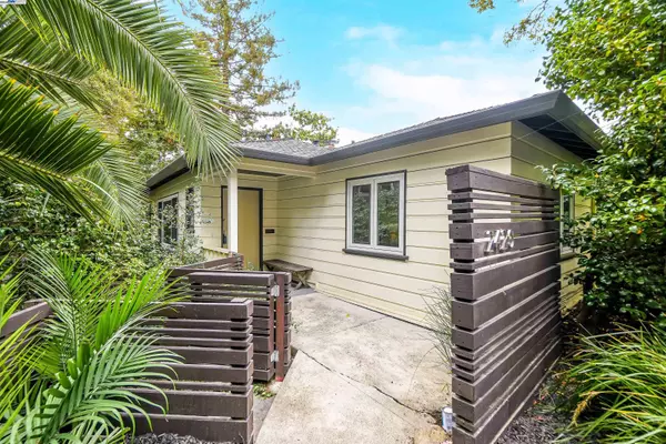 Berkeley, CA 94704-2529,2420 Hillside Ave