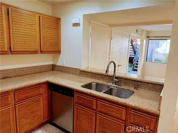 Lake Forest, CA 92630,25671 Le Parc 85