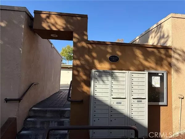 Lake Forest, CA 92630,25671 Le Parc