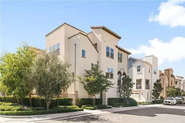 2 Hideaway LOOP, Mission Viejo, CA 92692