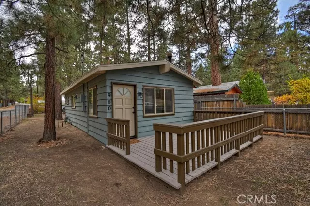 900 Robinhood BLD, Big Bear City, CA 92314