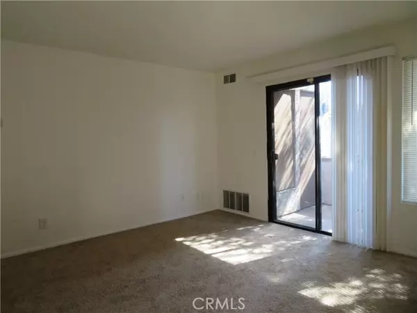 1343 Massachusetts AVE 203, Riverside, CA 92507