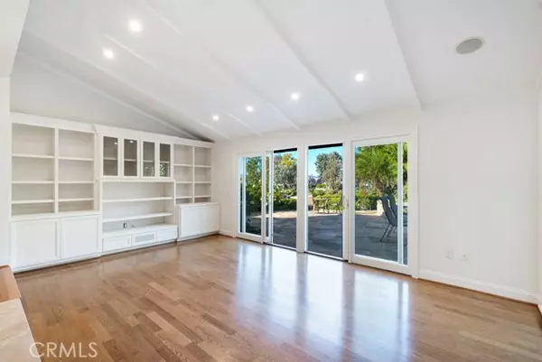 Calabasas, CA 91302,4410 Park Jazmin