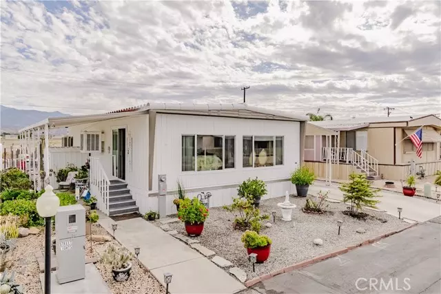 San Jacinto, CA 92583,655 E Main Street 66