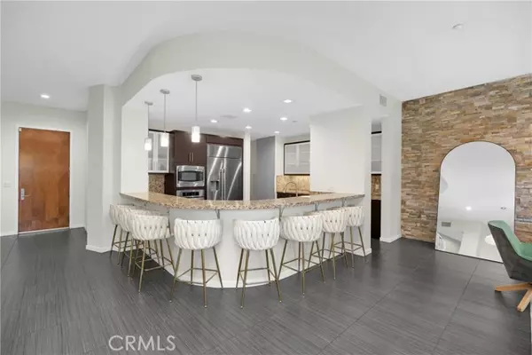 Irvine, CA 92612,21 Gramercy 220