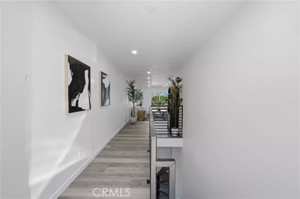 Los Angeles, CA 90032,4951 Lynnfield ST