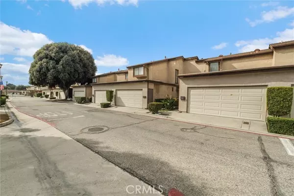 Santa Fe Springs, CA 90670,10003 Aspen CIR