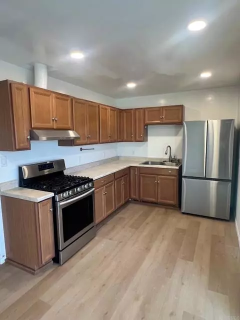 Oceanside, CA 92058,1429 Santa Rosa ST