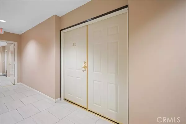 Sherman Oaks, CA 91423,14141 Dickens