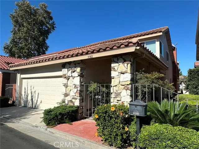 11382 Nantucket, Cypress, CA 90630