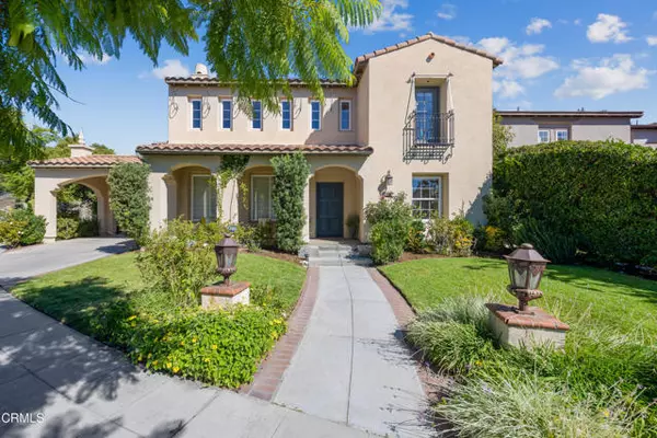 827 W Heritage Oak CT, Altadena, CA 91001