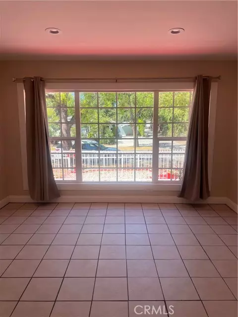 Pasadena, CA 91103,1674 El Sereno Ave