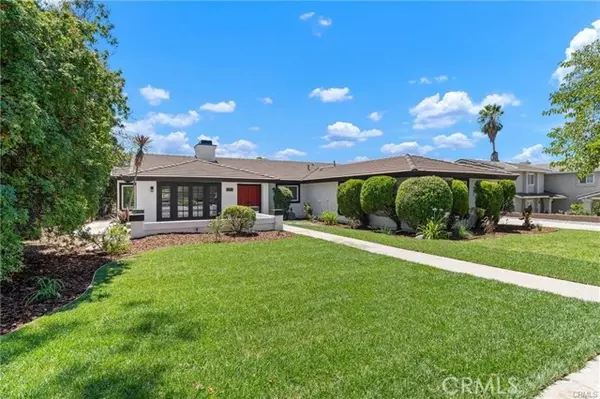 Claremont, CA 91711,426 E Holyoke