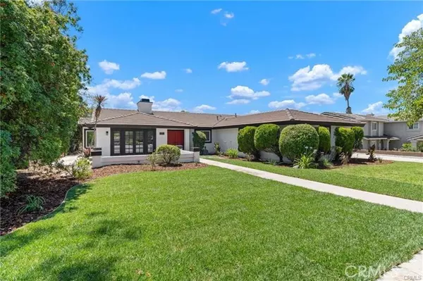 Claremont, CA 91711,426 E Holyoke