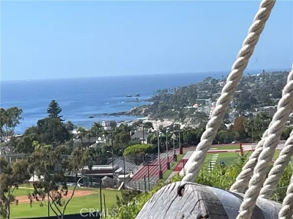 Laguna Beach, CA 92651,845 Temple HLS