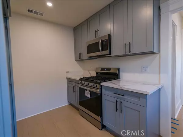 Los Angeles, CA 90023,3453 Estrada